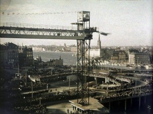 Katarinahissen och Slussen invigs 1935