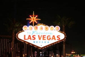 Den klassiska välkomstskylten tillhör staden Las Vegas (Wikipedia)